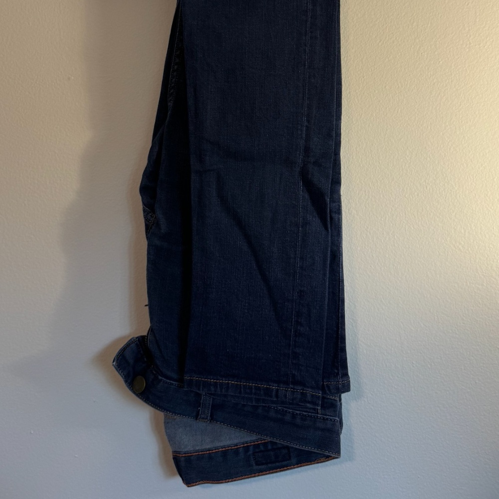 Like new - Patagonia Women's Slim Jeans - Original color - 28